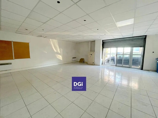 Location Local d'activités 65 m²