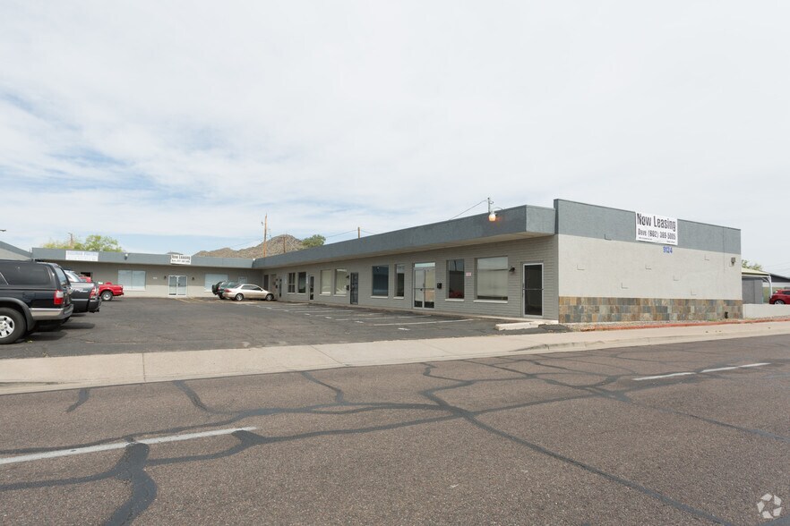 9114-9128 N Cave Creek Rd, Phoenix, AZ for rent - Building Photo - Image 2 of 42