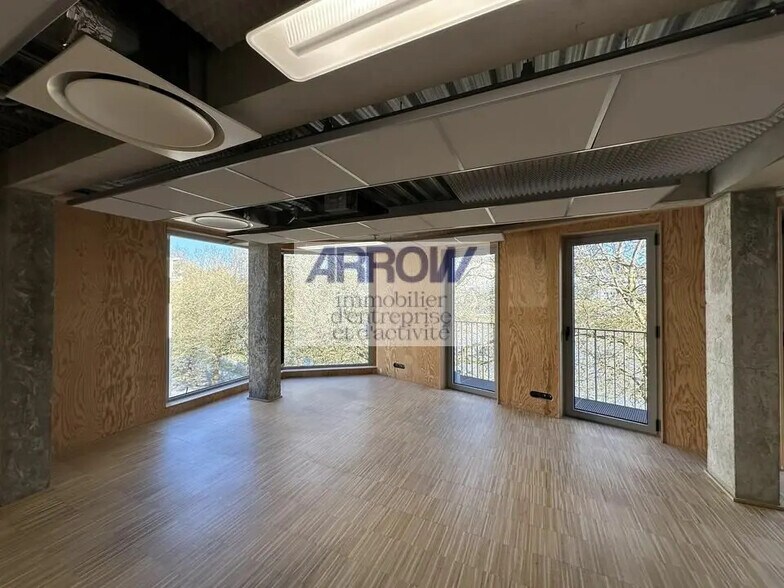 Office in Nantes to rent - Building Photo - Image 2 of 9