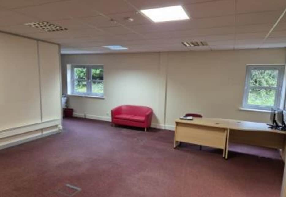 Monks Brk, Newport to rent Interior Photo- Image 1 of 5