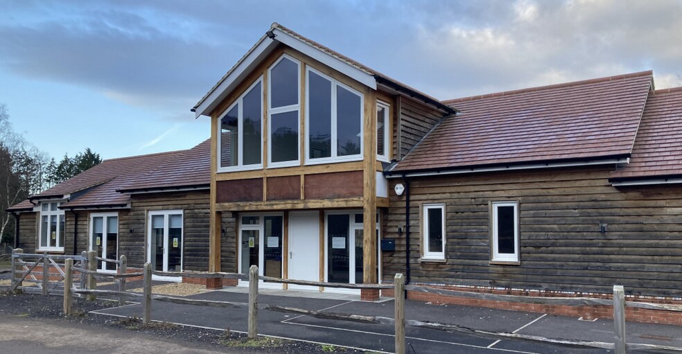 Grange Rd, Tilford for sale - Primary Photo - Image 1 of 1