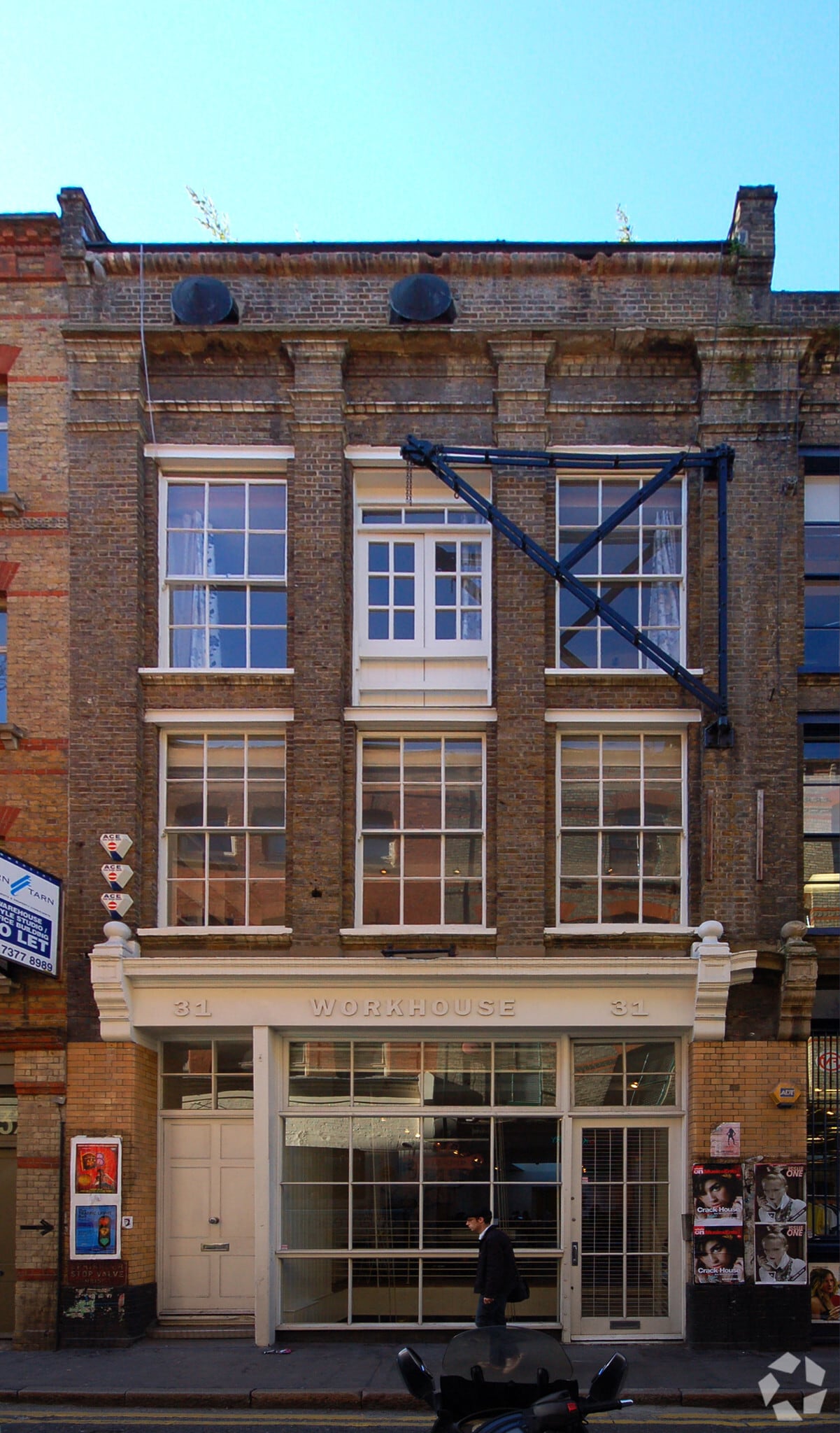 31 Charlotte Rd, London to rent Primary Photo- Image 1 of 39