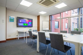Hooton Rd, Ellesmere Port to rent Interior Photo- Image 2 of 3