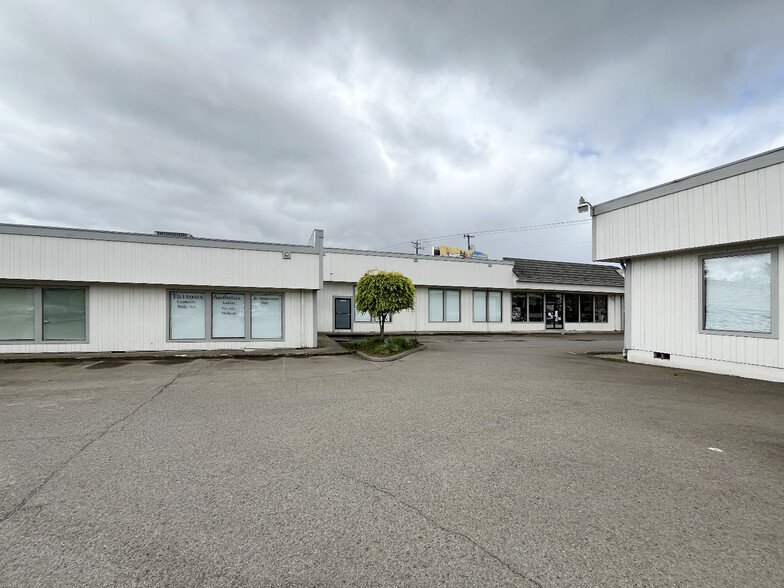 5002-5008 Commercial St SE, Salem, OR for rent - Building Photo - Image 3 of 5