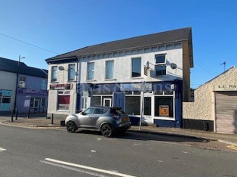 7-9 Commercial St, Cwmbran for sale - Primary Photo - Image 1 of 1