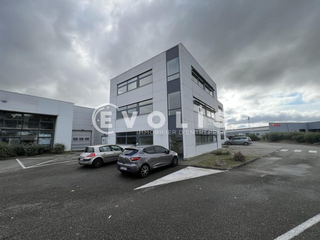 81-83 Rue Elisée Reclus, Décines-Charpieu to rent Building Photo- Image 1 of 29