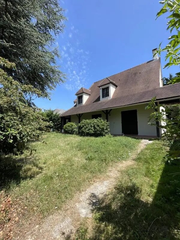 Retail in Montigny-lès-Cormeilles to rent Building Photo- Image 1 of 31