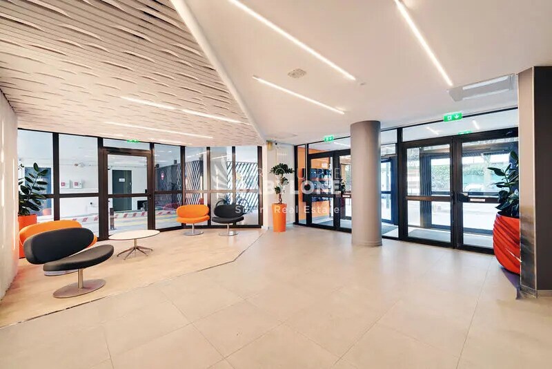 Office in Boulogne-Billancourt to rent - Building Photo - Image 2 of 14