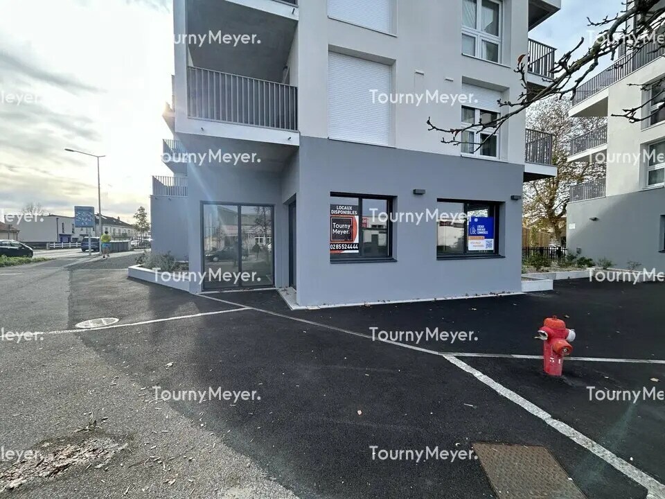 Location Bureaux 48 m² - Photo 1