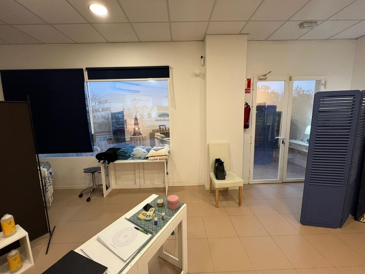 Madrid, MAD 28025 - Unit Puerta 03, Esc. 3 -  - Interior Photo - Image 1 of 10