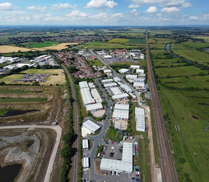 Hudson Ct, York to rent - Building Photo - Image 3 of 12