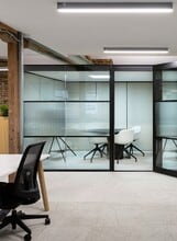 2 Pear Tree Ct, London to rent Interior Photo- Image 1 of 5