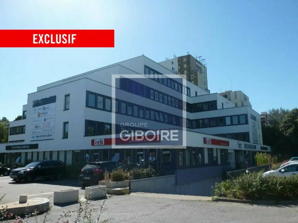 Vente Bureaux 387 m² - Photo 1