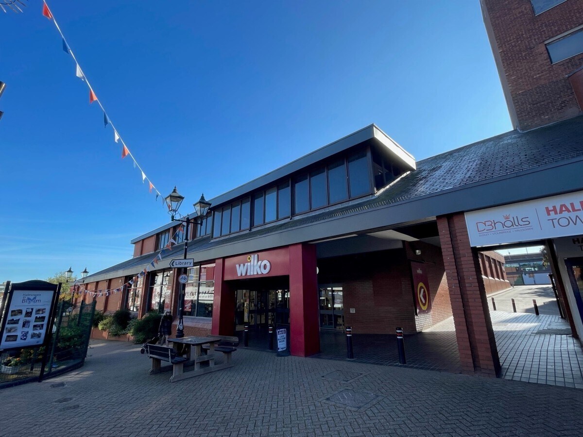 8-10 Hagley St, Halesowen to rent Building Photo- Image 1 of 3