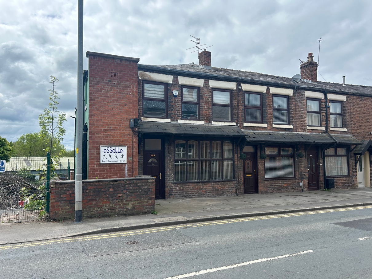 349 The Green, Chorley to rent Primary Photo- Image 1 of 3