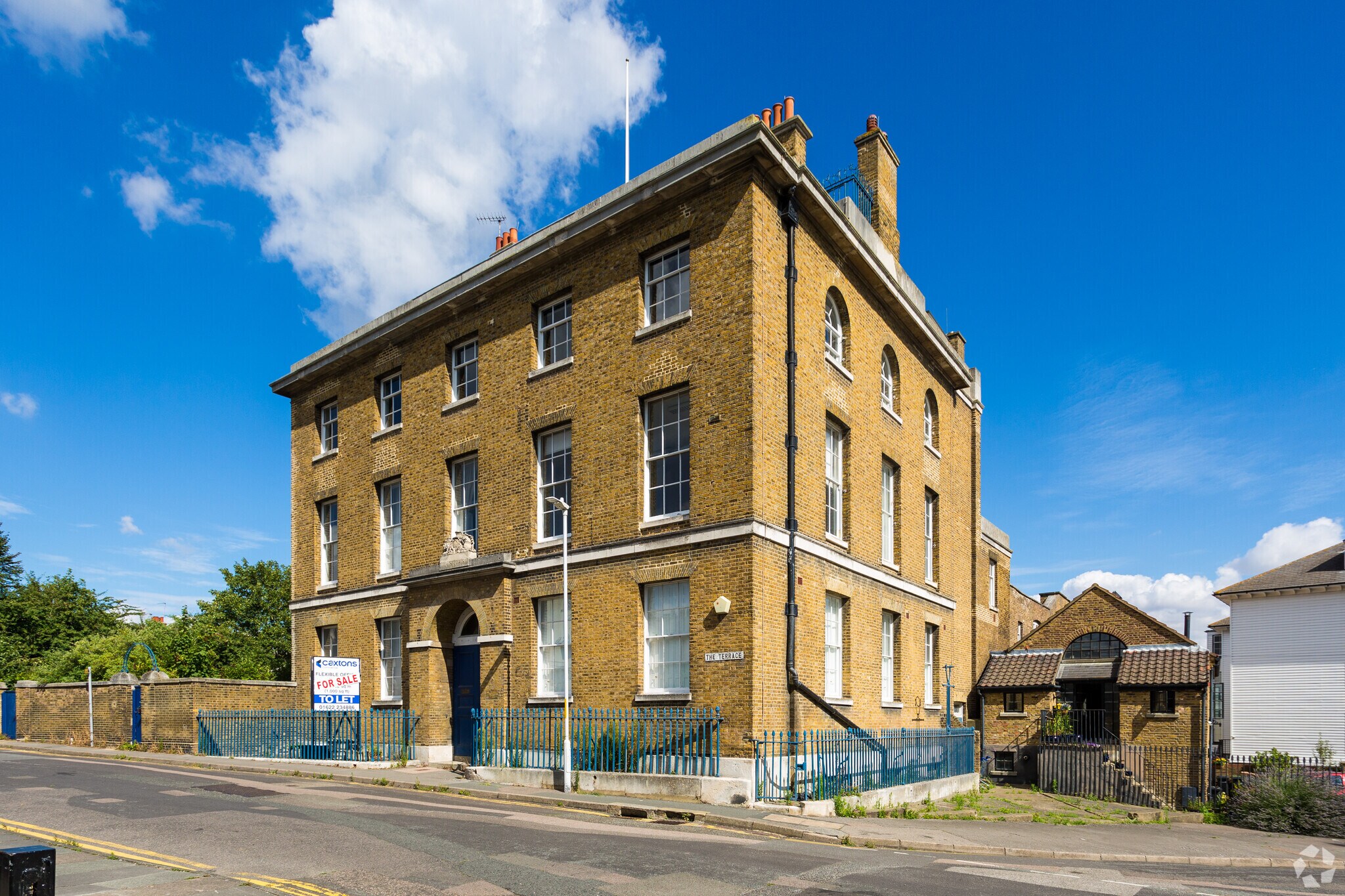 Commercial Pl, Gravesend for sale Primary Photo- Image 1 of 1