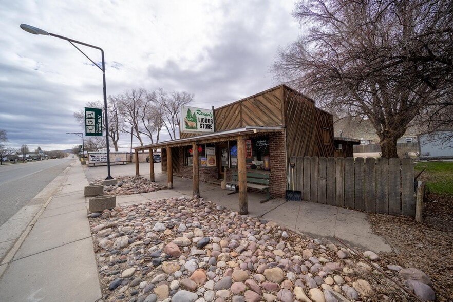 719 E Main St, Rangely 81648 UK