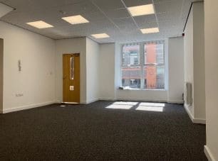 4-6 Myrtle St, Isle Of Man to rent - Interior Photo - Image 2 of 3