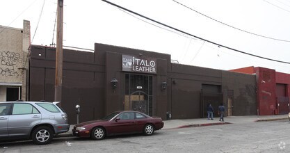 146 W 21st St, Los Angeles, CA for rent Building Photo- Image 1 of 14