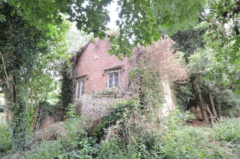 2 Chapel Hl, Grantham for sale Building Photo- Image 1 of 1