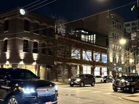 835 West Loop Gallery Building - Commercial Property