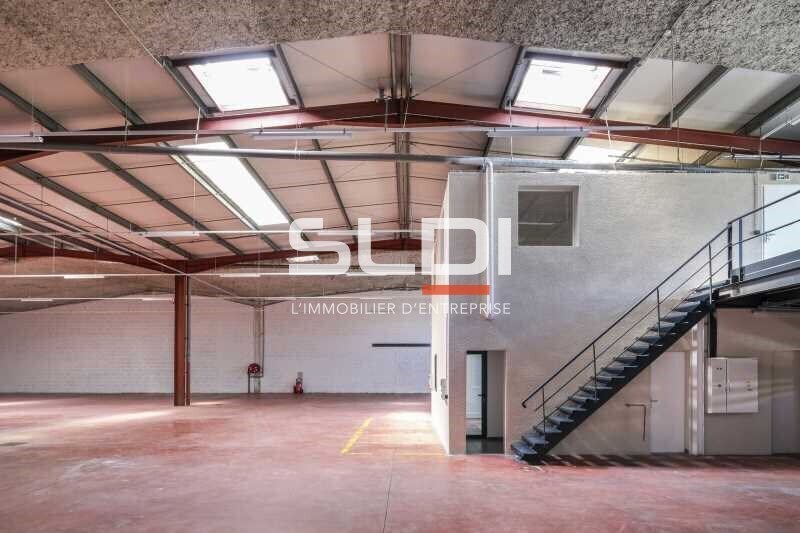 20-24 Avenue Du 24 Août 1944, Corbas to rent - Interior Photo - Image 2 of 12