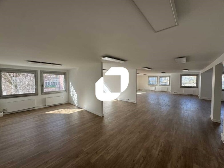 6 Avenue Du Maréchal Leclerc, Malakoff to rent - Interior Photo - Image 3 of 28