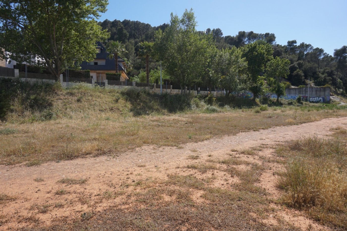 Land in Sant Andreu de la Barca, Barcelona for sale Primary Photo- Image 1 of 5
