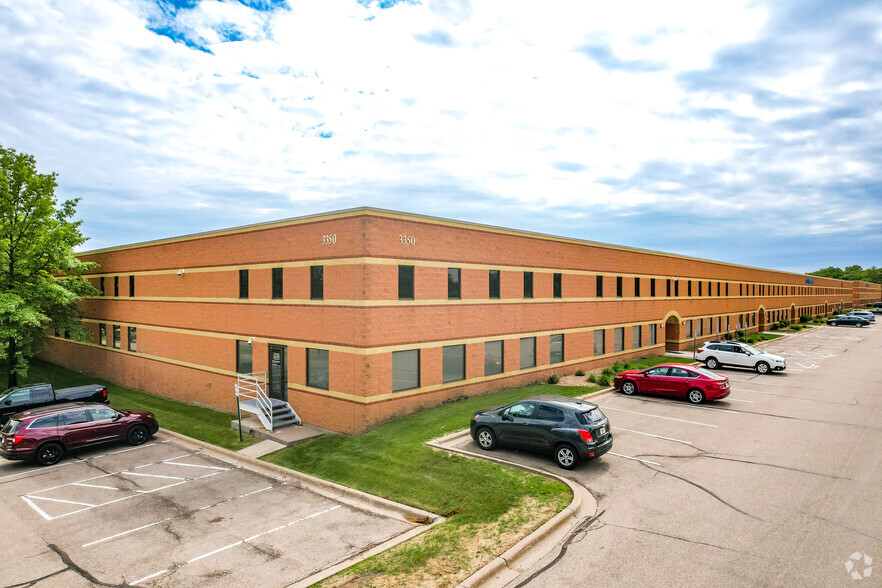 3350 N Granada Ave, Saint Paul, MN for rent - Primary Photo - Image 1 of 8