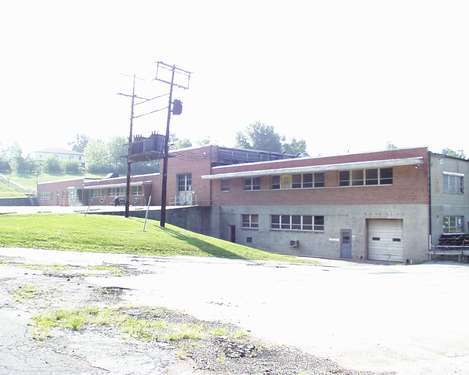 100 W 10th St, Washington, MO for rent - Building Photo - Image 1 of 2