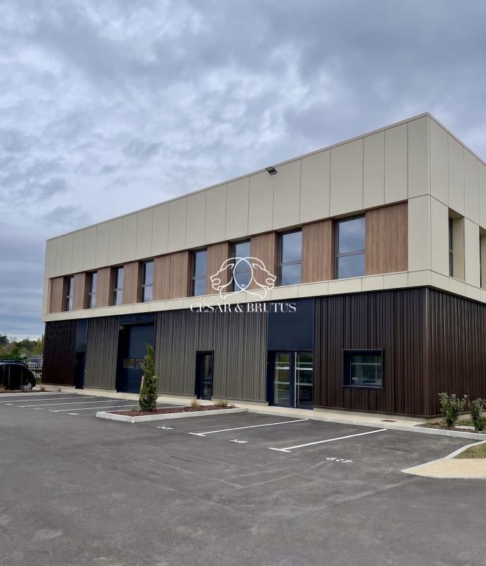 Industrial in Rillieux-la-Pape for sale Building Photo- Image 1 of 5
