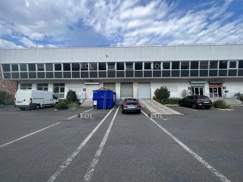 Industrial in MARLY-LA-VILLE to rent - Building Photo - Image 1 of 1