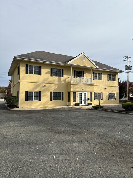 1008 State Route 35, Middletown, NJ for rent - Building Photo - Image 3 of 16