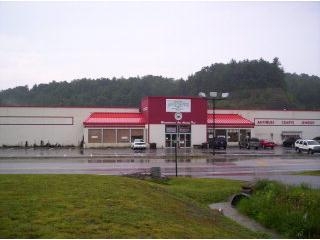 More details for 231 Airport Rd, Beaver, WV - Retail for Rent