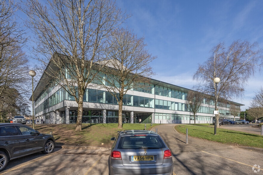 Eastern Business Park, Cardiff to rent - Primary Photo - Image 1 of 16