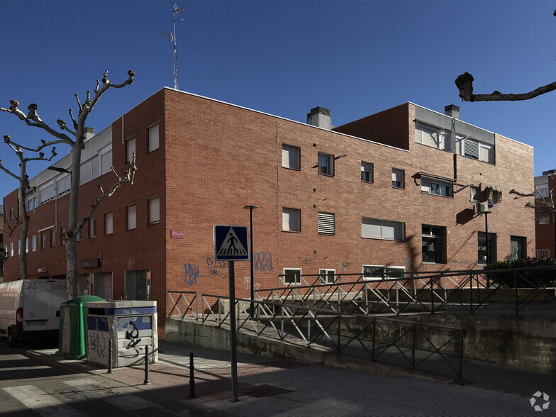 Paseo de Guadalajara, 36, San Sebastián De Los Reyes, Madrid for sale - Building Photo - Image 2 of 2