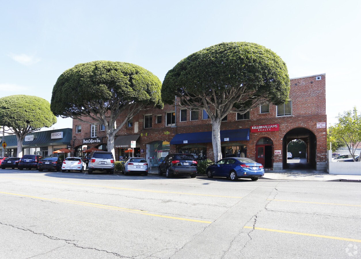 118122 N Larchmont Blvd, Los Angeles 90004 Retail for Rent UK