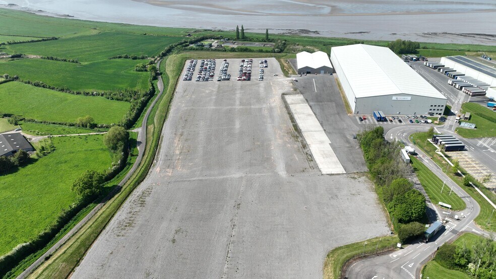 Severn Distribution Centre, Berkeley to rent - Building Photo - Image 2 of 2
