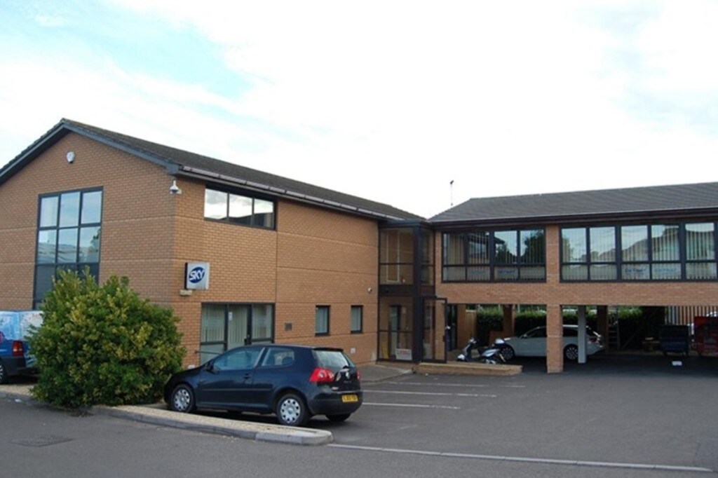 Mead Avenue, Yeovil for sale Primary Photo- Image 1 of 1