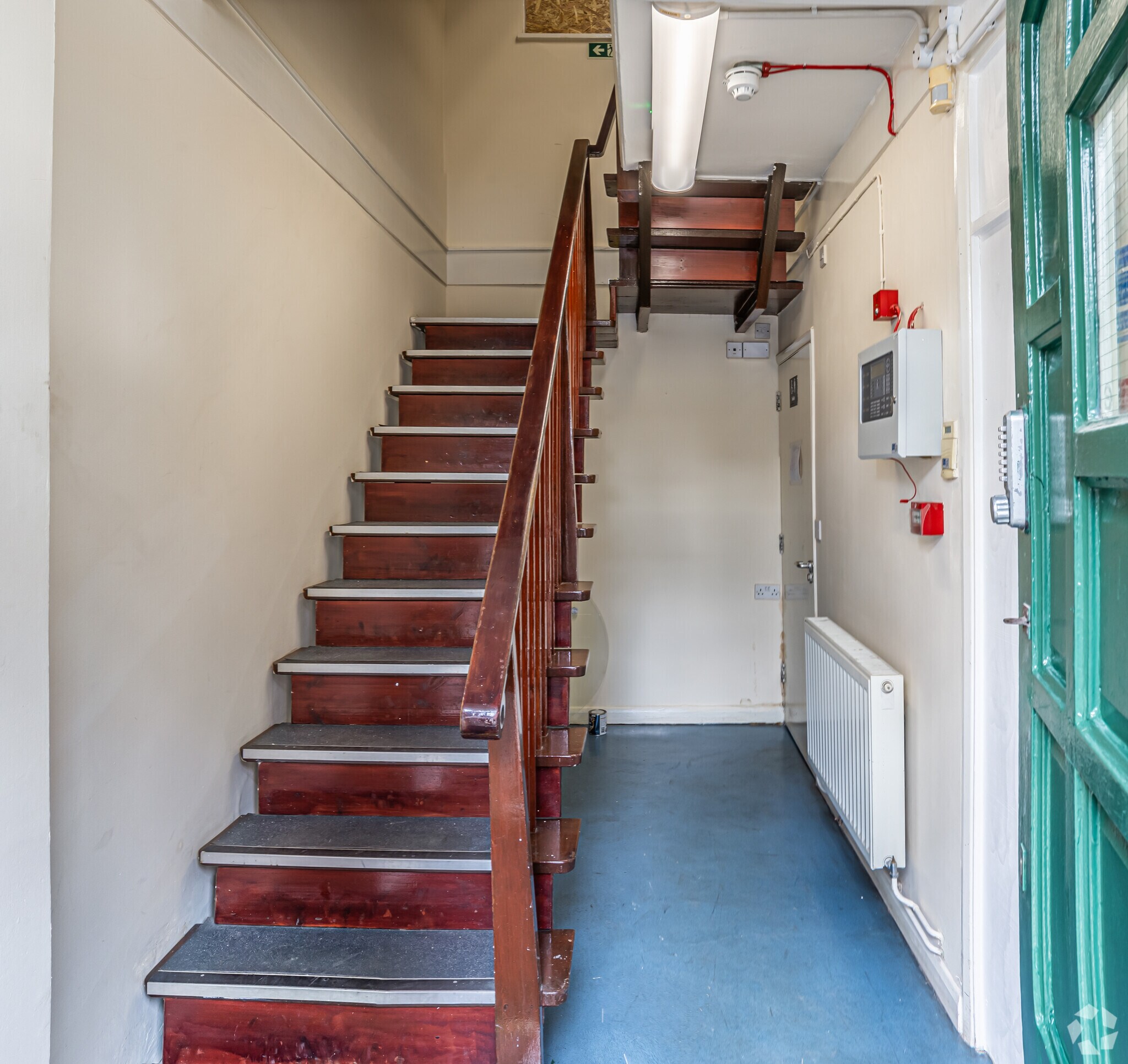 291 North Woolwich Rd, London for sale Interior Photo- Image 1 of 1