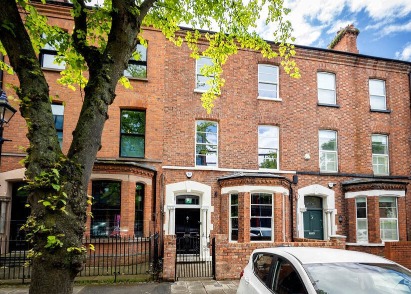 8 Elmwood Av, Belfast to rent - Building Photo - Image 1 of 10