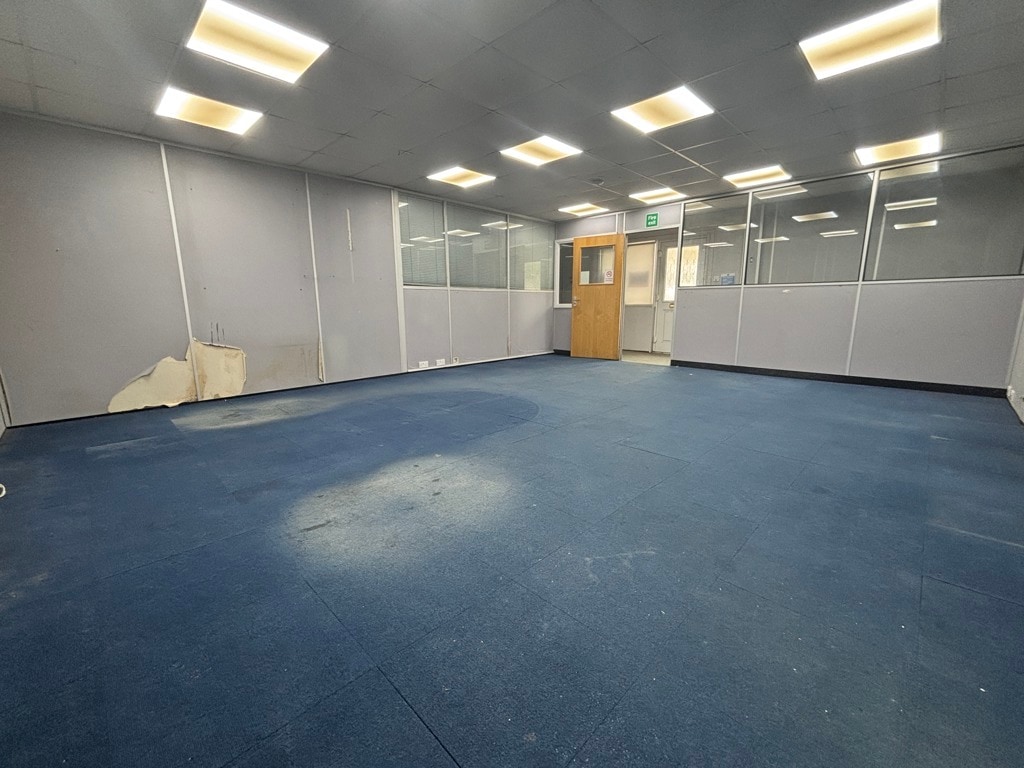 Clay Ln, Marlow to rent Interior Photo- Image 1 of 4