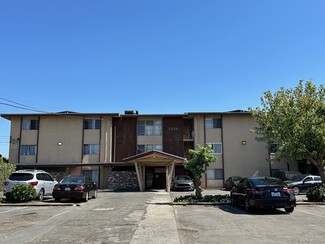 More details for 2328 Seminary Ave, Oakland, CA - Residential for Sale