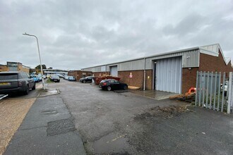 Tribune Dr, Sittingbourne to rent Building Photo- Image 1 of 1