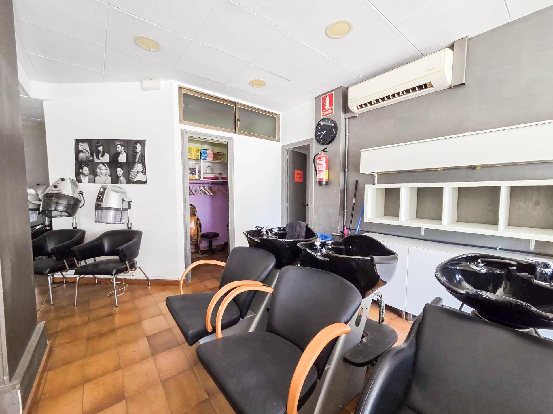 Retail in Martorell, Barcelona to rent Interior Photo- Image 1 of 3