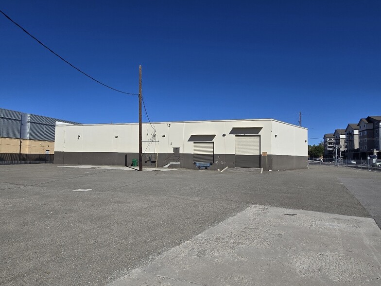 390 E 6th St, Reno, NV for rent - Building Photo - Image 1 of 15