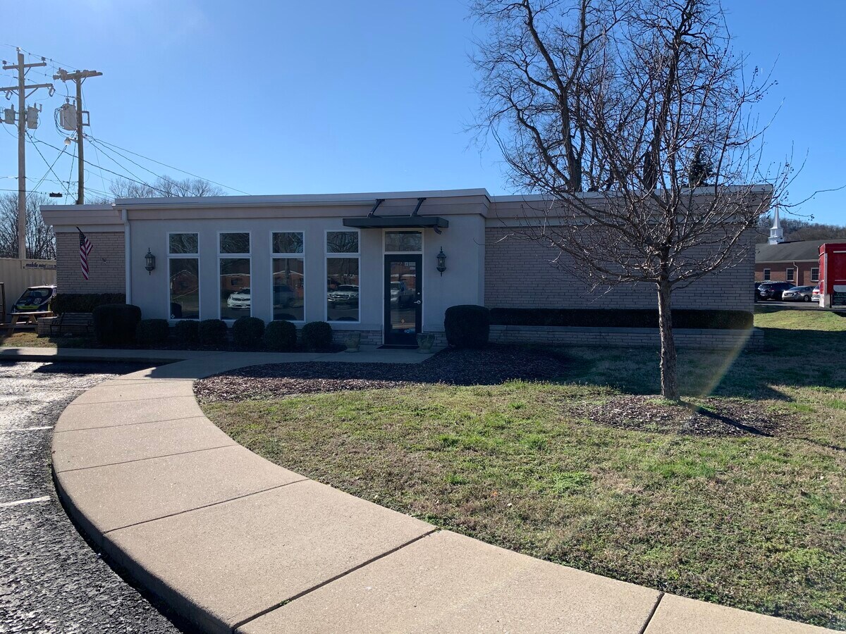 511 W Meade Blvd, Franklin 37064 UK