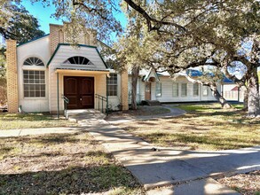 410 N West St, Bertram, TX for rent Building Photo- Image 1 of 12