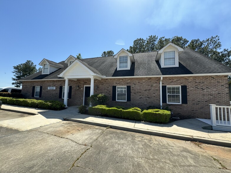 112 Wright Dr, Milledgeville, GA for sale - Building Photo - Image 1 of 21