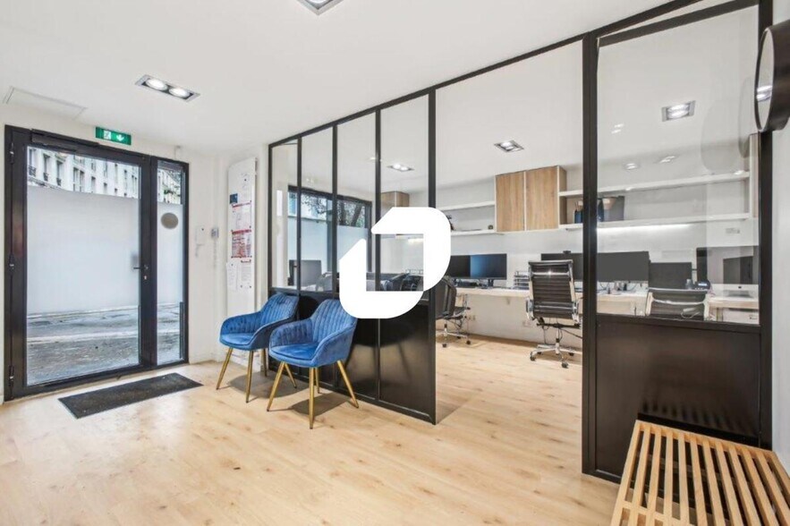 Office in Paris for sale - Interior Photo - Image 3 of 16